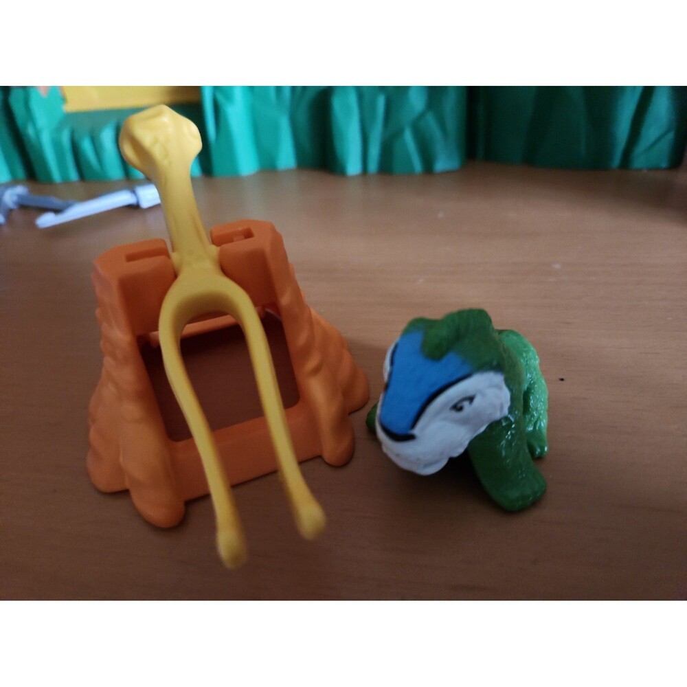 Macawnivor Toy Figure THE CROODS 2013 Dreamworks McDonald's & Other Item